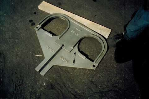 Flat-lay metal casting components