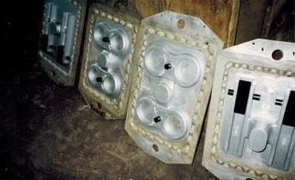 Different types of tube hangers metal casting parts